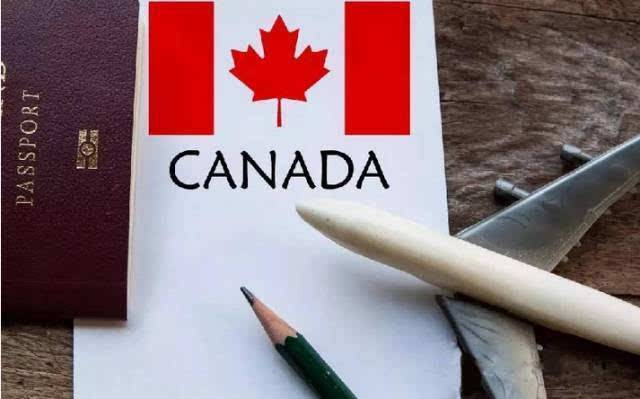 加拿大枫叶卡续卡对于居住要求如何计算?