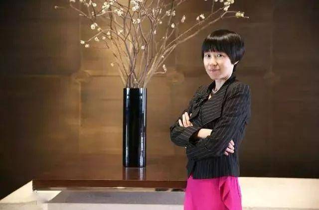 美女董事长被抓引发"连环炸"!该公司股价直接跌死