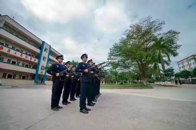 圆玉林侬的警察梦,广东化州司法学校火热招生中!