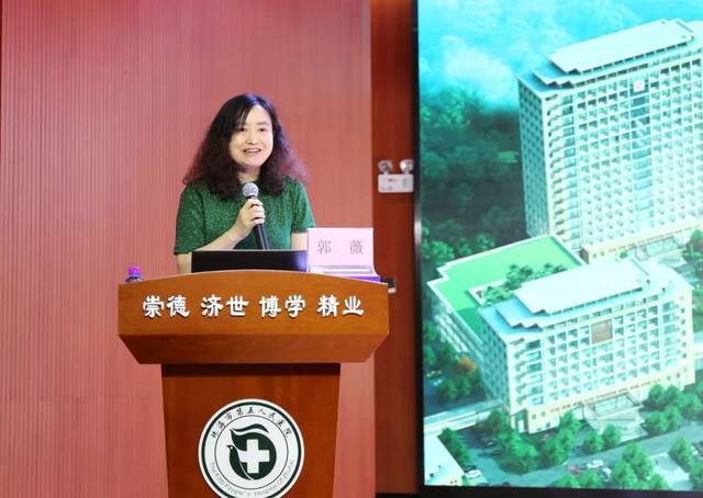 此次巡讲活动共有五位老师进行巡讲,内容分别是:珠海市人民医院潘丽贞