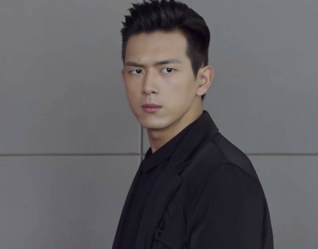 原创李现偷师公磊?韩商言在《亲爱的,热爱的》中撞脸林宗辉