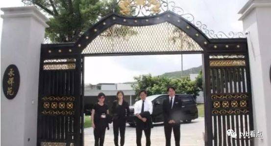 突发!祥嫂出殡变恩怨情仇会,昔日仇人落泪