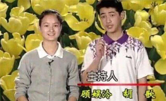 原来胡歌初中这么青涩,留着短发也不帅,真的是