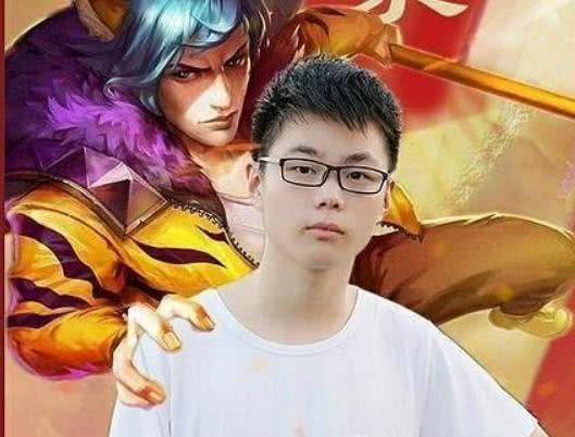 张大仙直播韩信翻车?模仿寂然韩信秒换三装,天