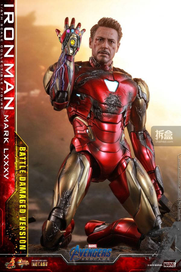 hottoys《复仇者联盟4:终局之战》钢铁侠mark 85 战损版1:6合金人偶