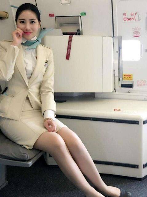 展卓资讯|民航空姐和私人飞机空姐,有何不同?