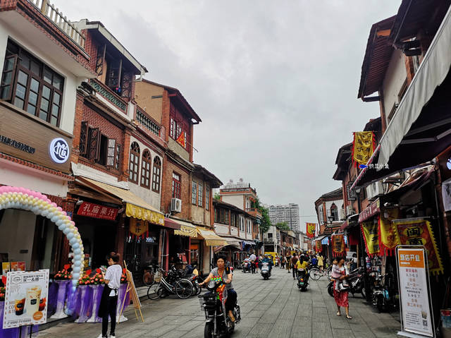 原创福建漳州有座隐藏在繁华闹市中的千年古城 有着国宝级的古建筑群