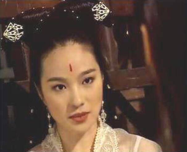 【4,张瑞竹】 在《绝代双骄》中,张瑞竹饰演怜星宫主一角,邀月的妹妹