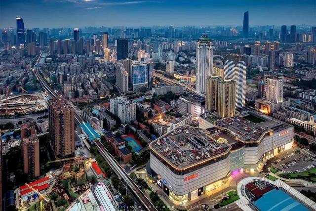 武广商圈,是武汉城市级商圈 来源:玩摄堂