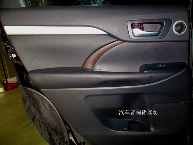 丰田汉兰达升级索尼GS9与丹麦丹拿汽车音响