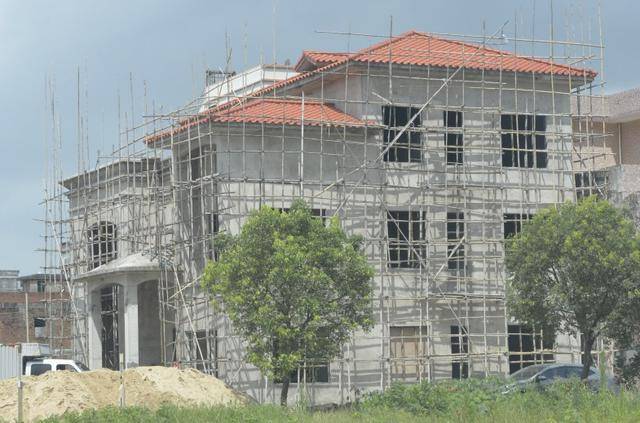建建建惠州市博罗县园洲镇深沥村被举报在建的违建别墅