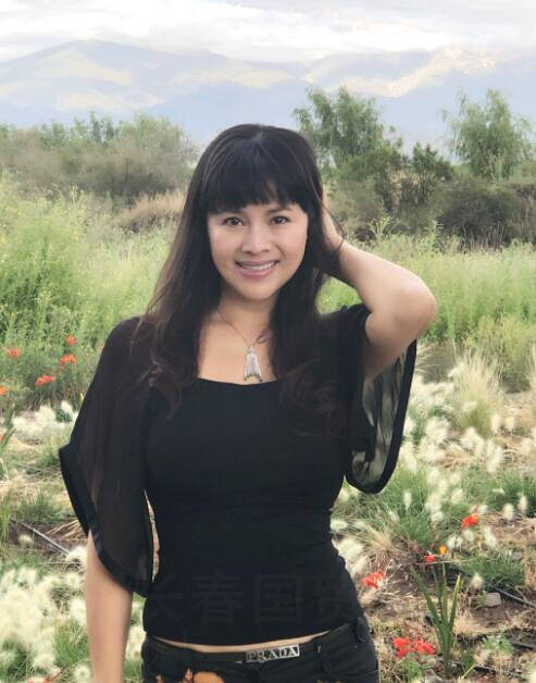 她曾九十年代当红女星,与老公相识九天闪婚,如