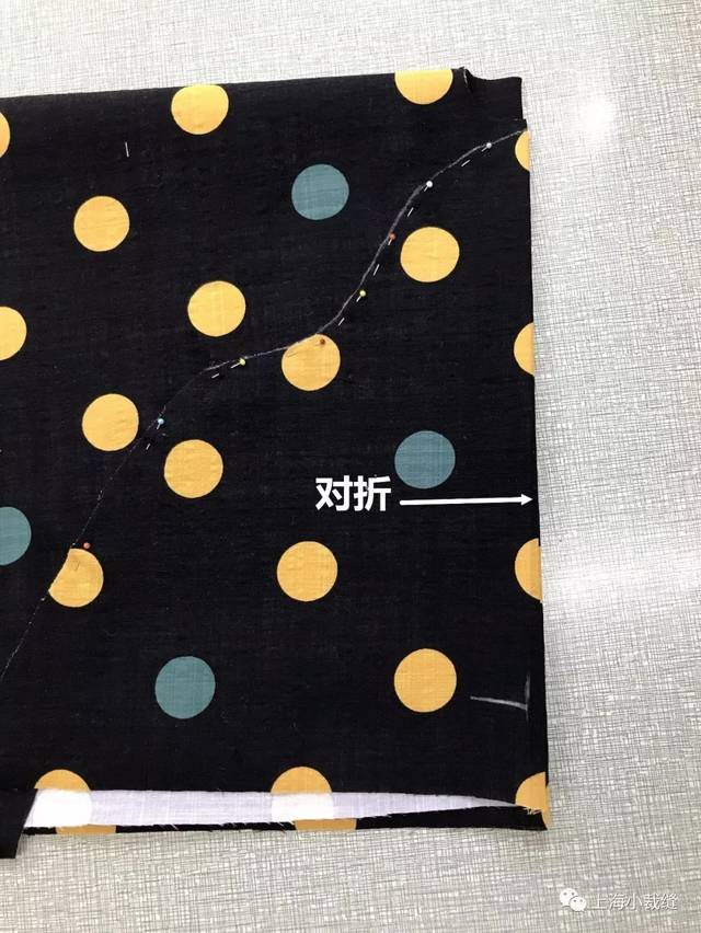 视频/图文教程 | 中式斜开襟倒大袖裁剪及制作教程