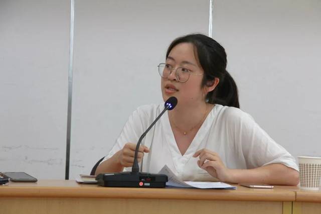 副局长(正局长级)鲍娴萍主持会议,主题教育巡回指导组副组长施樱芬