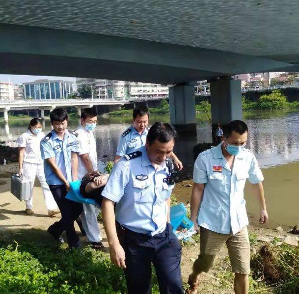 惊险!厦门19岁花季少女跳桥轻生!结果._西安音乐学院