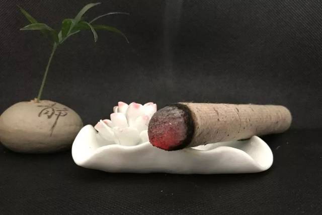 天上太阳,地上艾草,艾灸的精髓你知道多少?