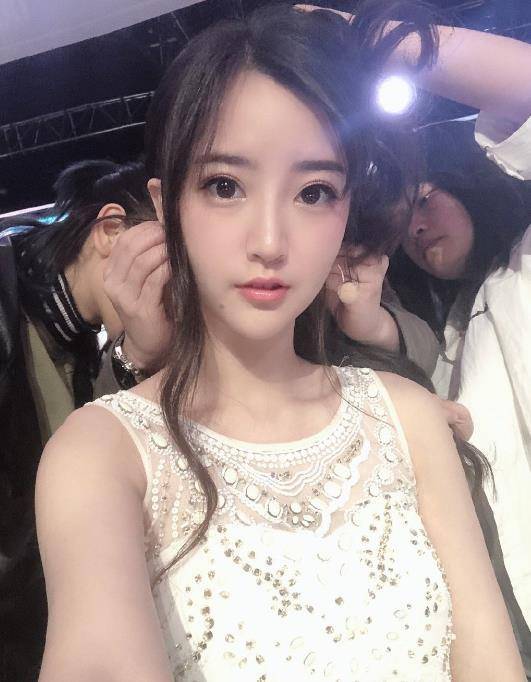 最美篮球女主播,浙大毕业是校花,人气很高却仍是单身