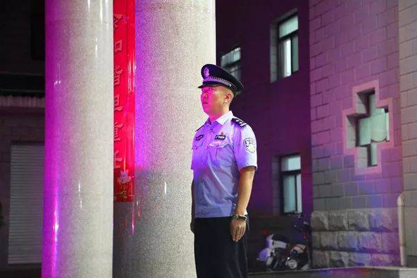 张家口集结大批警察!大局长亲自出马深夜缉拿多名逃犯