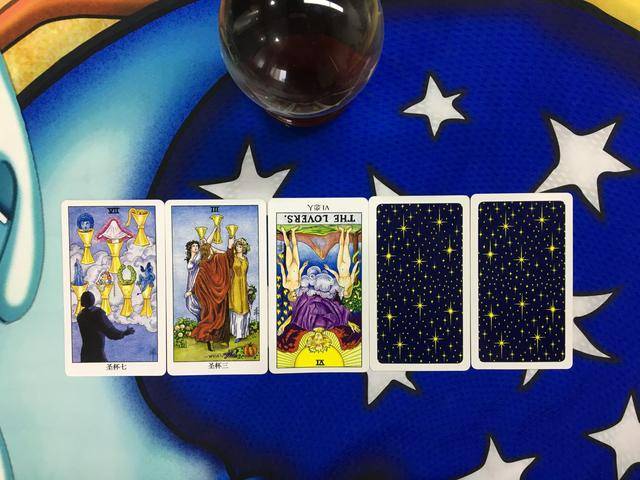 紫叶塔罗:暧昧中的他喜欢我吗?