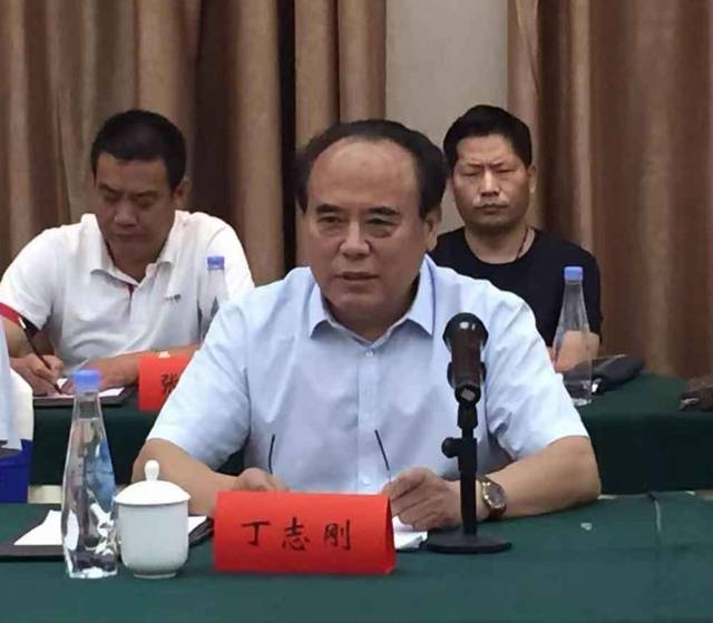 菏泽市人大常委会副主任丁志刚走访调研兰州菏泽商会