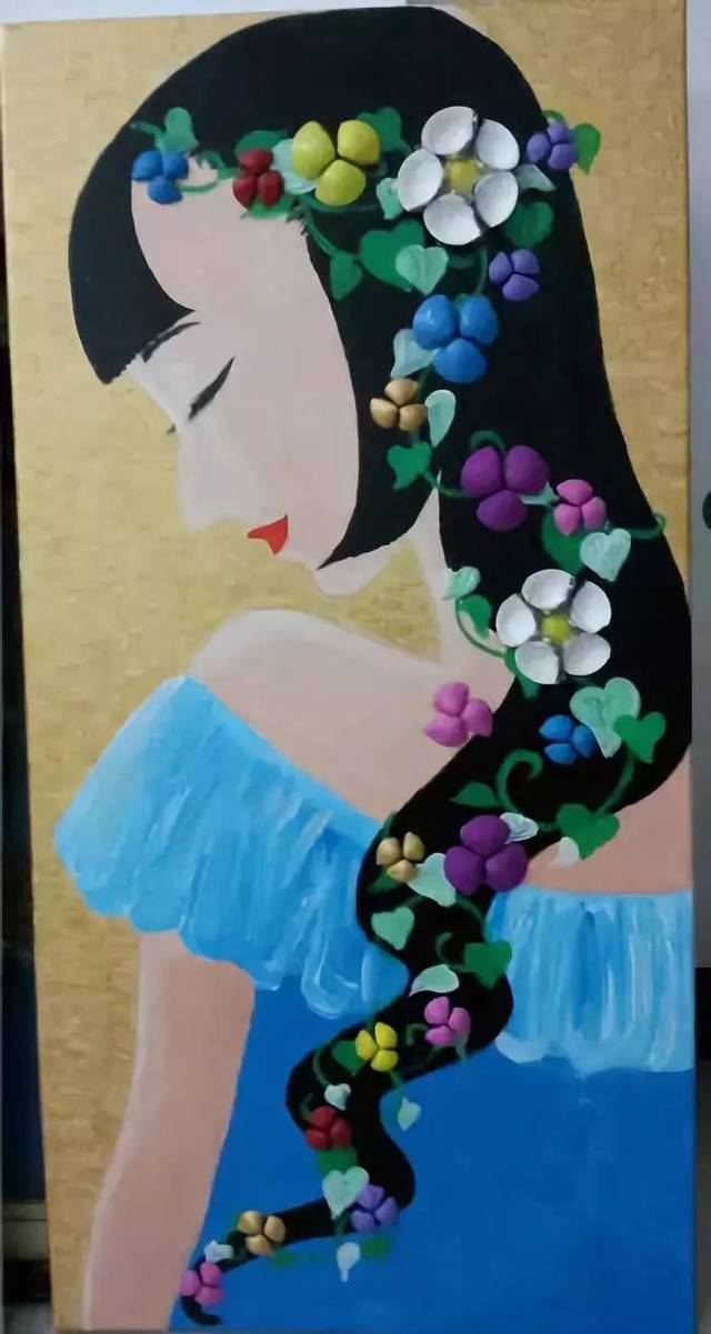 颜料,毛笔,木材,绳子等 制作步骤:制作的步骤也是非常的简单哦,将贝壳