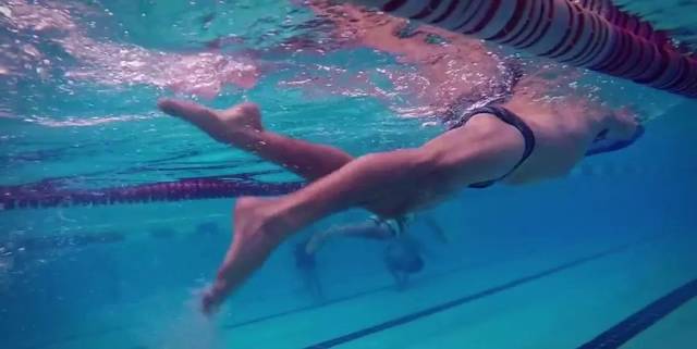 游泳技巧 | 自由泳打腿总拖后腿?记住这三条!