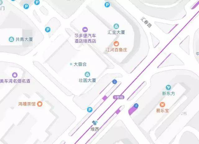 金湖广场这家酒店连吹风机都是戴森!主题房才199元!地铁3号线直达!