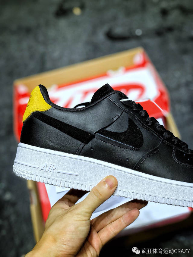 耐克黑色空军低帮断钩 nike wmns air force 1 lx 解构板鞋