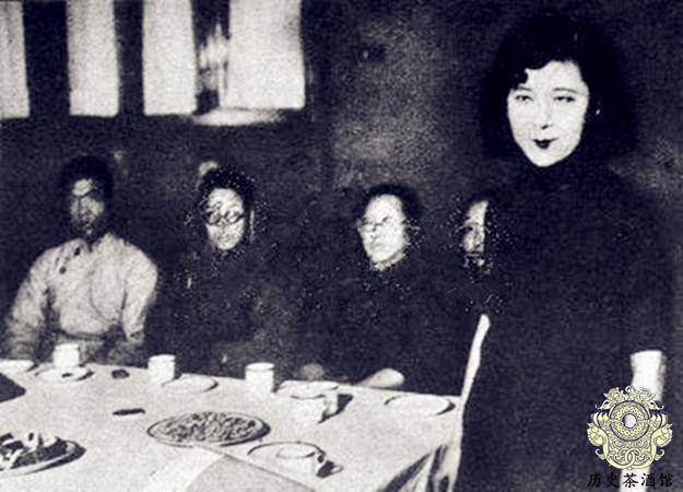 原创东北王张作霖的家族照:儿媳妇个个漂亮,四儿子还做了开国少将