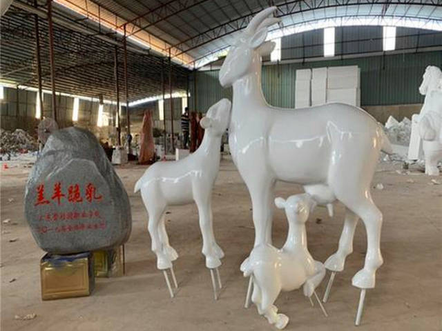 河南玻璃钢造型（雕塑，花瓶，垃圾箱）