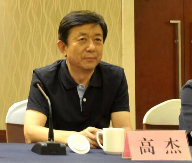 中国文联,中国杂协到人民中去"送欢乐下基层"