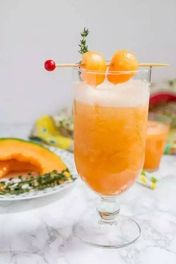 哈密瓜气泡酒cantaloupe tequila spritze 鸡尾酒配方 哈密瓜果泥