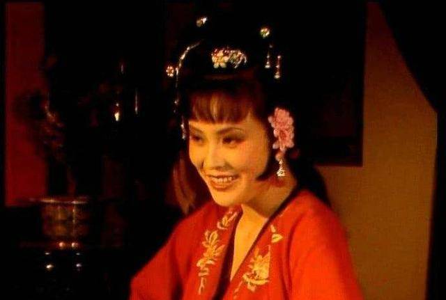 我们今天就通过详细分析尤三姐的人物形象,思想以及悲剧性结局,来