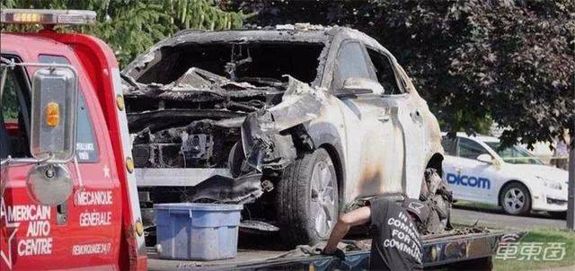 女子在海淀从6米高天桥上坠落