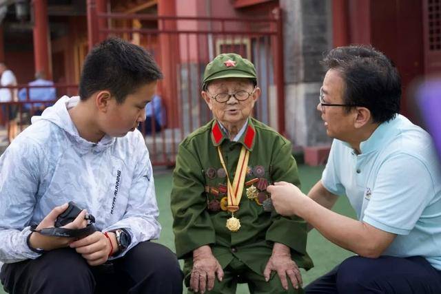 央视八一特辑丨神枪手的传奇人生:抗战老兵李安甫