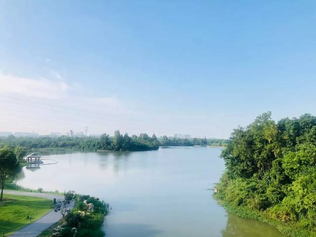 这里是,成都·北湖