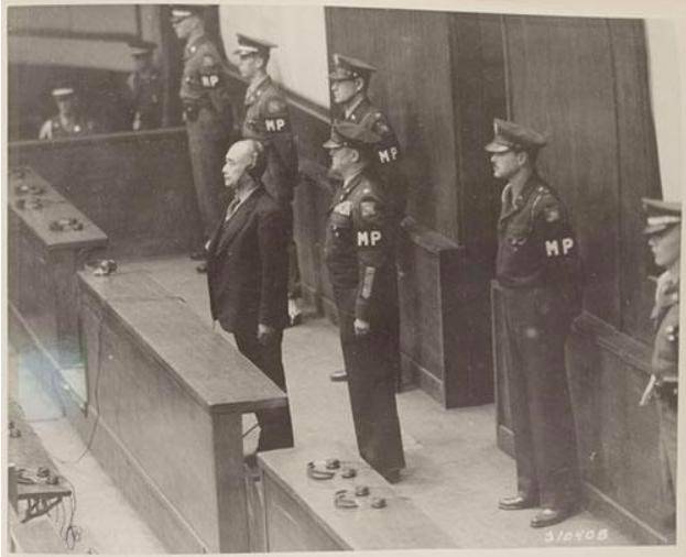28名甲级战犯中16人被判无期,除病死狱中外,1955年被集中释放