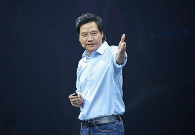雷军放出最狠大招,小米 redmi左右开弓,荣耀9x首当其