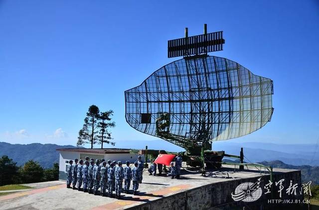 空军雷达兵巡礼之某边防中心雷达站:云端有片"兵"成的"林"