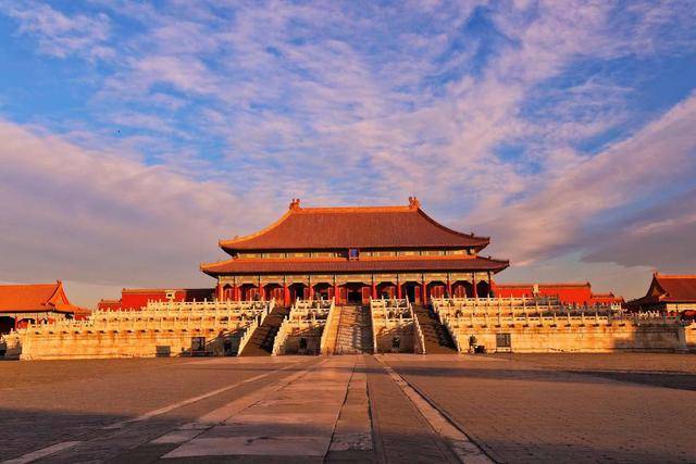 9,世界最大规模的宫殿建筑群——北京故宫