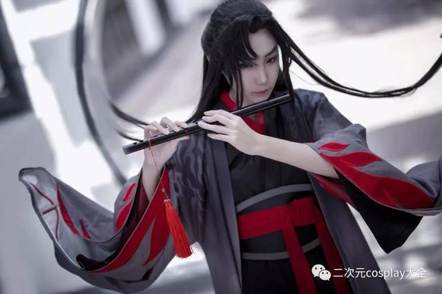 《魔道祖师》魏无羡cos,俊朗洒脱,吹笛的帅气深得我心!