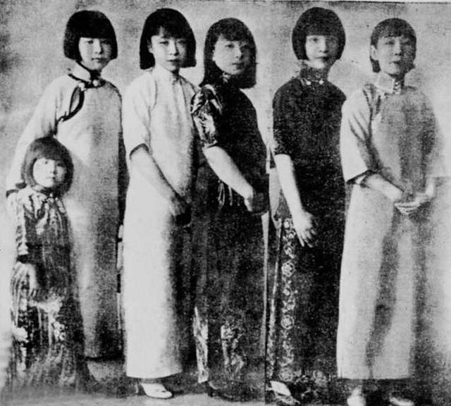 原创张作霖旧影,姨太太和女儿都漂亮,日本人拍下被炸瞬间图片