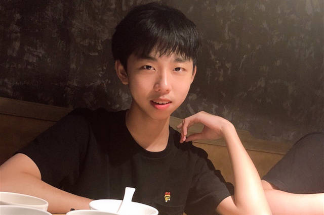 绝地求生:知名主播XDD小叮当黑历史被扒直播