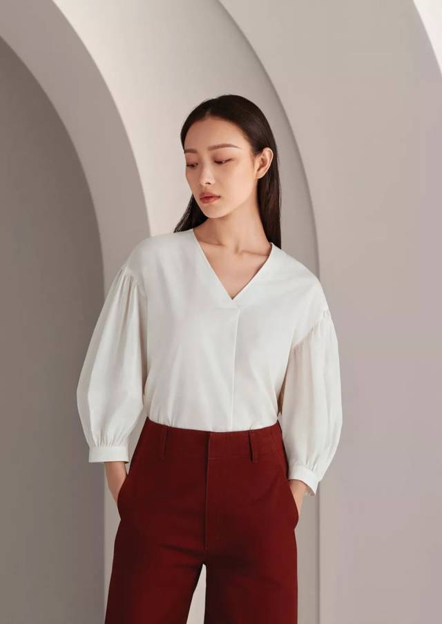 优衣库全球品牌代言人倪妮揭幕lifewear生活艺术秀