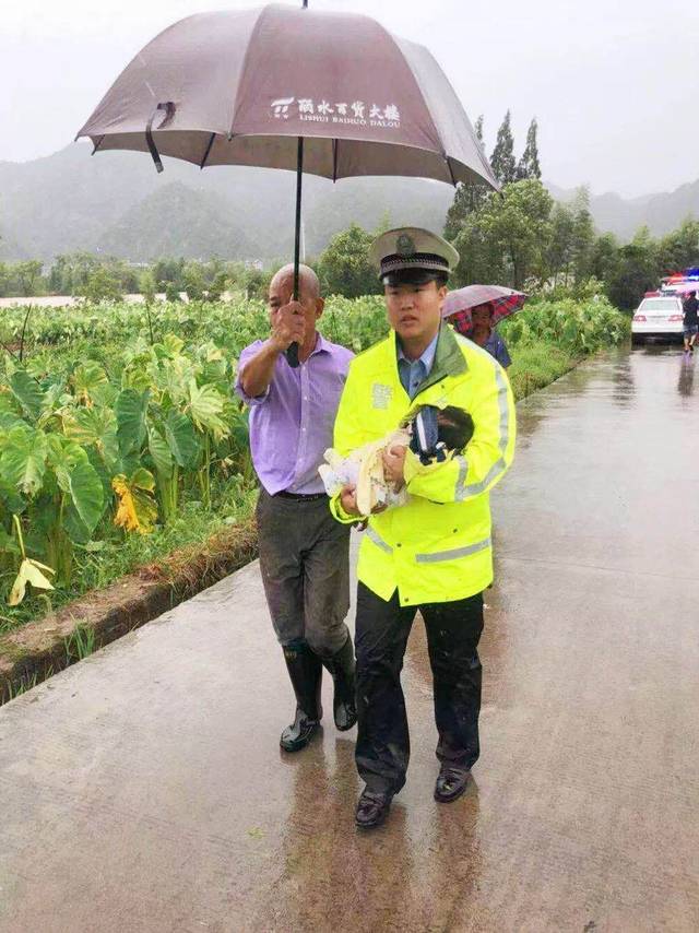 丽水传来一组图片!愿风雨中的你,平安!