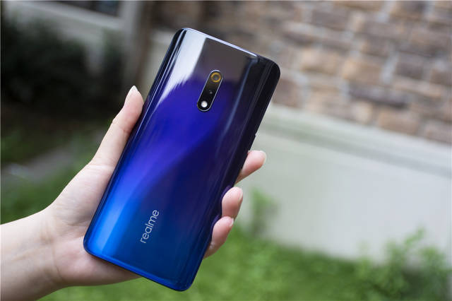 realme x体验 一款来势汹汹的真香机