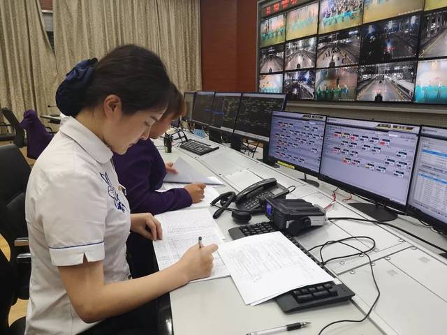 金华车务段调度指挥中心24小时全程盯控及时发现,应对各种突发情况