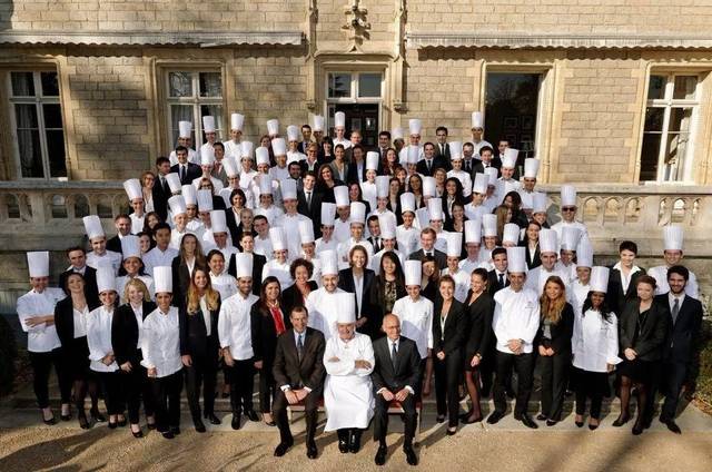 烘焙名校指南连载"法国美食教皇"创办的保罗博古斯酒店与厨艺学院