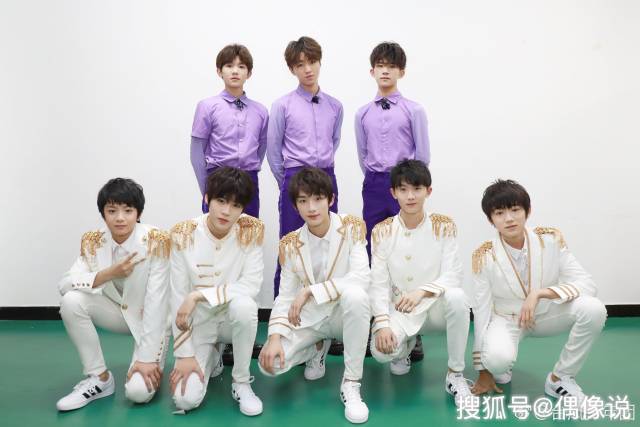 tfboys近期合照霸气,tfboys合照霸气 tf家族又发合影了!tfboys一脸严肃,心理活动被粉丝描绘的很精彩