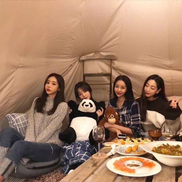 颜值超赞的韩国女友却是"戏精"